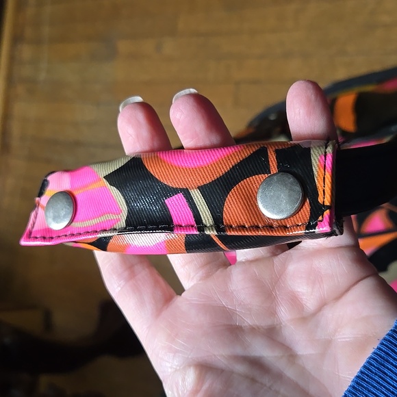 Vintage 90's Roxy Travel Duffle - Picture 3 of 16